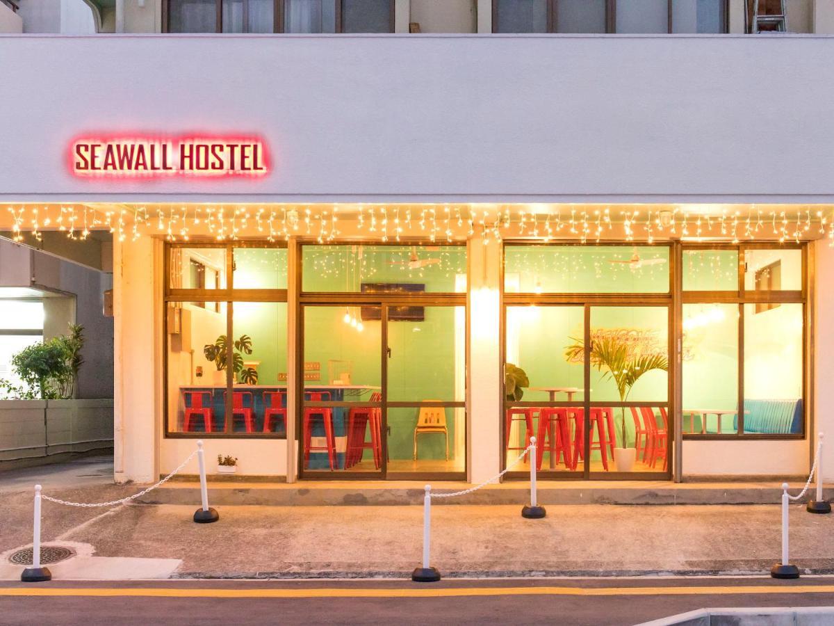 Seawall Hostel Chatan