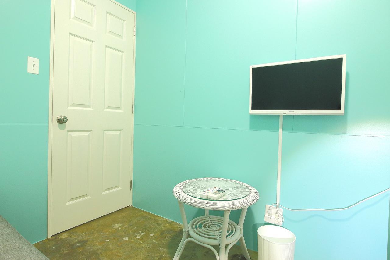 Hostel Seawall Chatan
